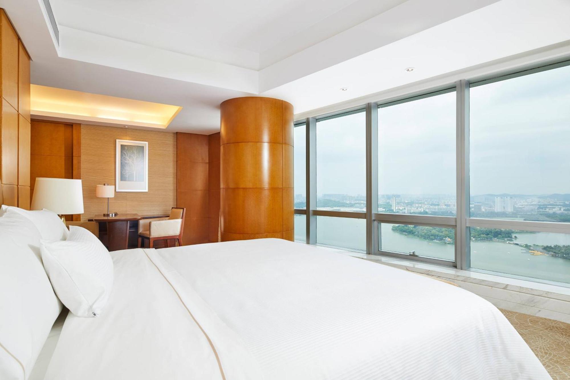 The Westin Nanjing Xuanwu Lake Exterior photo